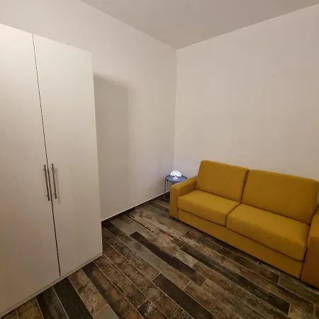 Pintucci *